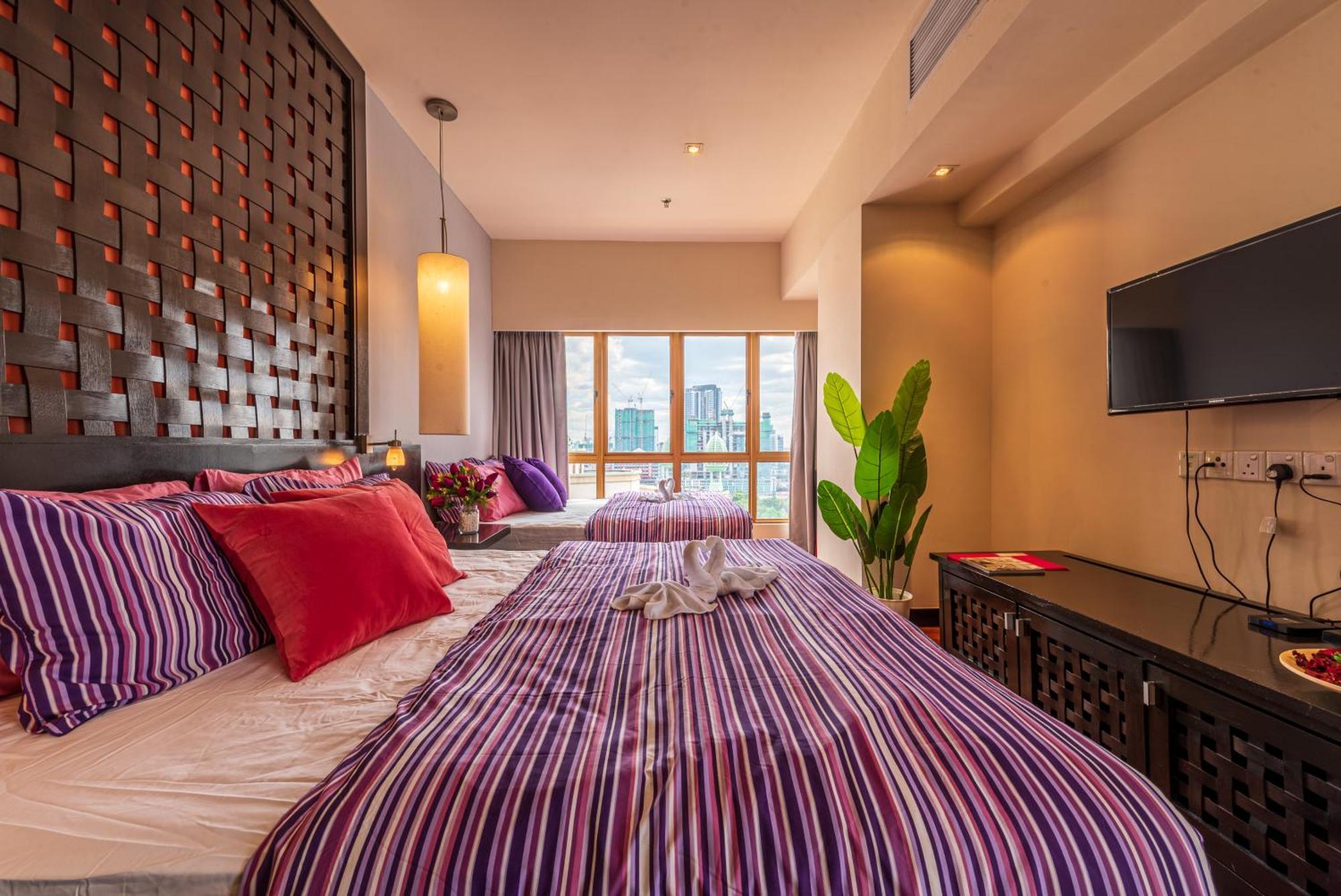 Apartment At Pyramid Tower By Gl Staycation